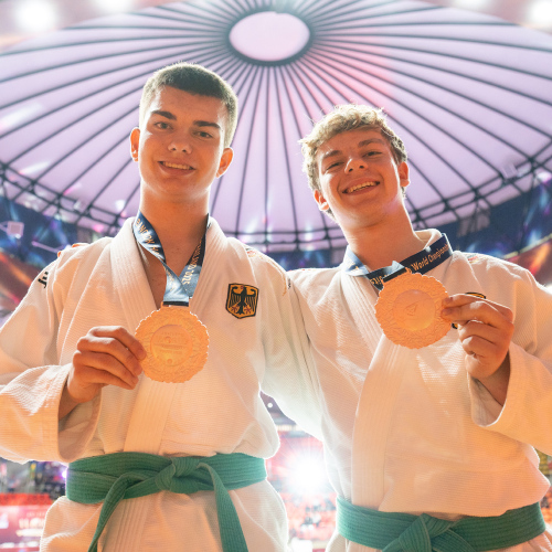 Ju-Jutsuka Jonas Hertl (links) © Familie Hertl