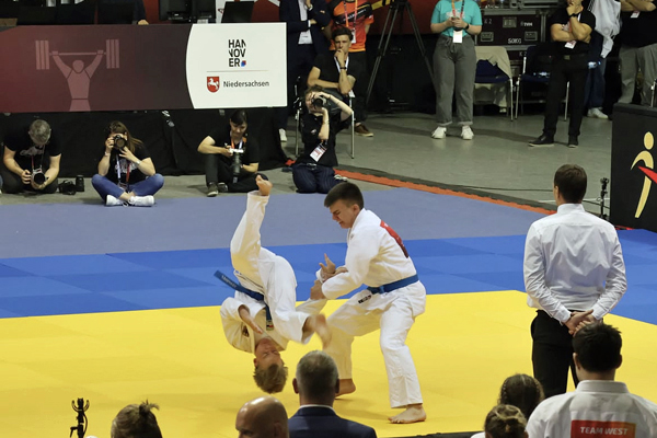 Jonas Hertl und Johannes Rückert bei den Finals 2026 in Hannover.