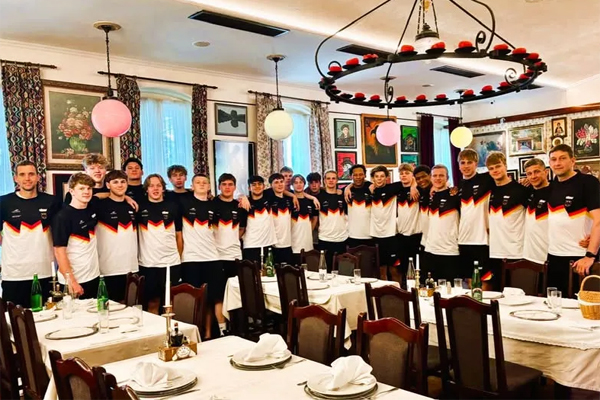 Die deutsche U18-Wasserball-Nationalmannschaft beim Vier-Nationen-Turnier in Serbien.