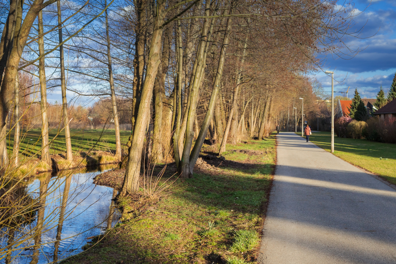 An der Wied, Bild © Chandra Moennsad / Stadt Nürnberg / Umweltamt Blick auf den Röthenbacher Landgraben, Bild © Chandra Moennsad / Stadt Nürnberg / Umweltamt
