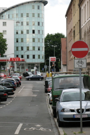 Einbahnstrasse Äußere Großweidenmühlstraße