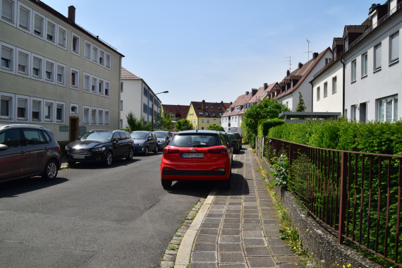 Chamer Straße Parken