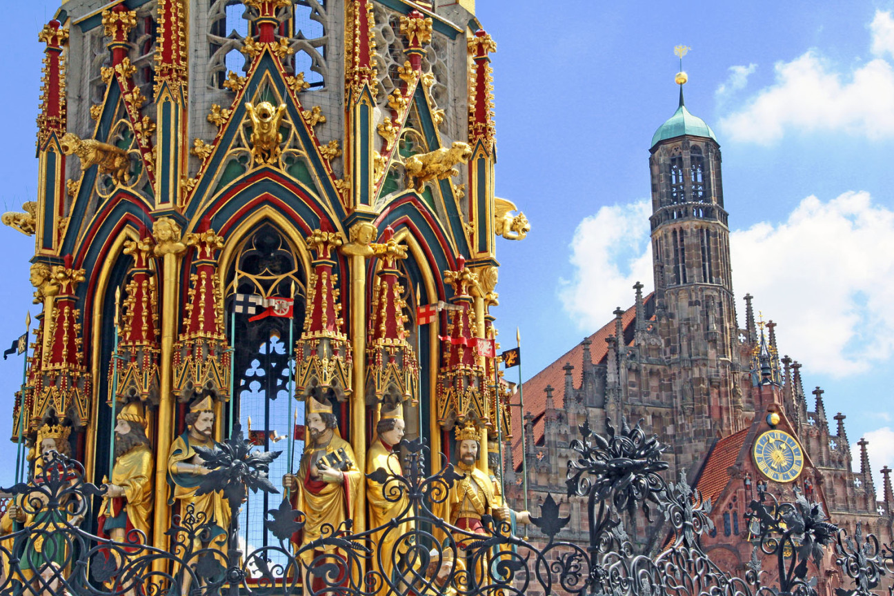 Schöner Brunnen in Nürnberg., Bild © Horst Jürgen Schunk / AdobeStock