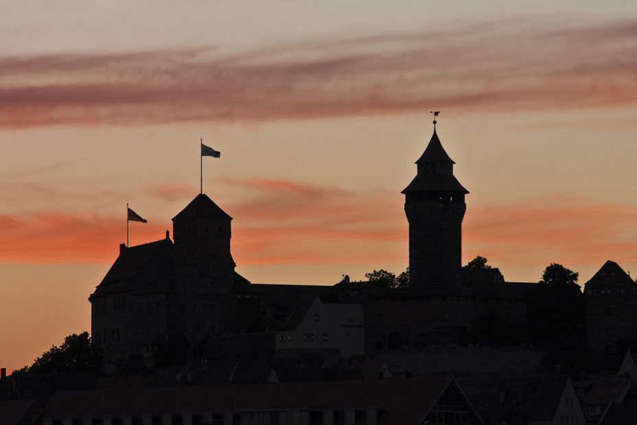 Nuernberg-Kaiserburg im Sonnenuntergang
