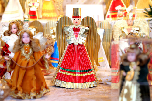 Rauschgoldengel auf dem Nürnberger Christkindlesmarkt.