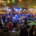 Biergarten Z-Bau abends