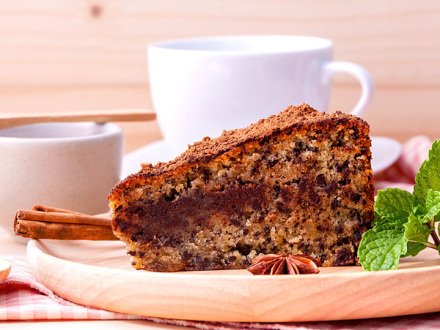 Bild © pixabay Foto: Eine Tasse und ein Stück Kuchen auf einem Teller., Bild © pixabay