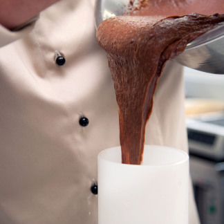 ( Bild: Christine Dierenbach / Stadt Nürnberg ) Lebkugeln von Wolfgang Marx