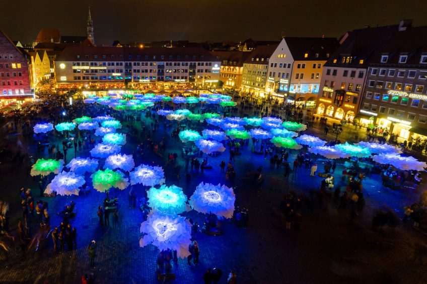 Bild © Ohne Bildnachweis Kunstinstallation auf dem Hauptmarkt, Bild © Ohne Bildnachweis