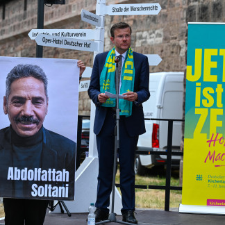 ( Bild: Christine Dierenbach / Christine Dierenbach / Stadt Nürnberg ) Gedenken zu Beginn