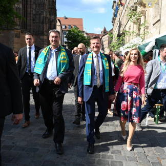 ( Bild: Christine Dierenbach / Stadt Nürnberg ) Politiker auf dem Kirchentag