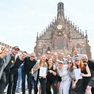 Am Sonntag versammelten sich viele Sängerinnen und Sänger auf dem Hauptmarkt. 