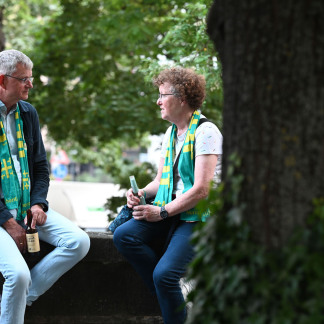 ( Bild: Christine Dierenbach / Stadt Nürnberg ) 130.000 Menschen besuchten zum Auftakt des Kirchentags am Mittwoch den Abend der Begegnung in der Nürnberger Innenstadt.