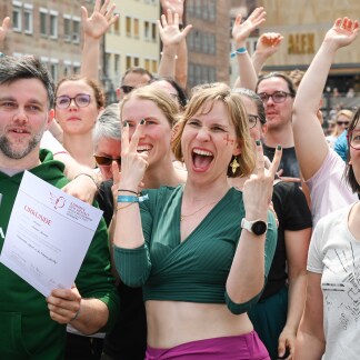 Chorfest in Nürnberg - Sängerinnen am Hauptmarkt