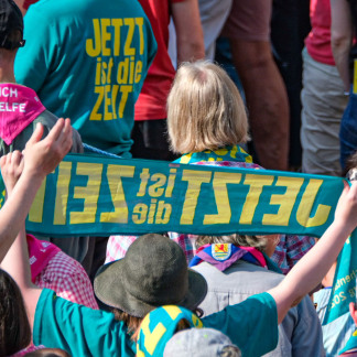 ( Bild: Robert Hackner / Stadt Nürnberg ) Impressionen vom Eröffnungsgottesdienst des Kirchentags auf dem Hauptmarkt