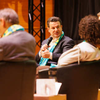 ( Bild: Peter Bongard / Peter Bongard / Deutscher Evangelischer Kirchentag ) Bundesarbeitsminister Hubertus Heil auf dem Podium zum Thema