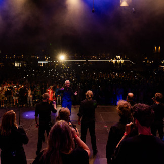 Am Abend feierten viele Besucher und Besucherinnen auf dem Hauptmarkt.