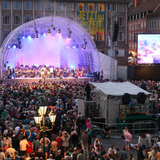 ( Bild: Christine Dierenbach/Amt fuer Ko / Christine Dierenbach/Amt fuer Kommunikation und Stadtmarketing ) Abengebet und Konzert Viva Voce