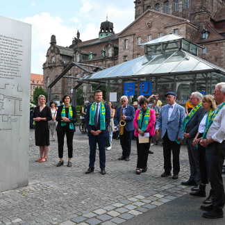 ( Bild: Christine Dierenbach / Christine Dierenbach / Stadt Nürnberg ) Gedenken zu Beginn