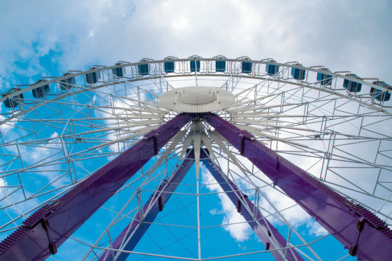 Riesenrad auf dem Volksfest.