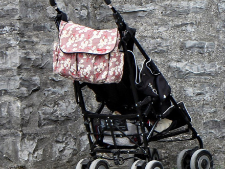 Foto von einem Kinder·wagen., Bild © Antranias / pixabay.com