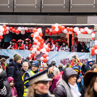 ( Bild: Thomas Langer / Stadt Nürnberg ) Faschingszug 2024 in Nürnberg