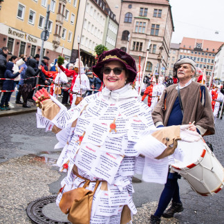 ( Bild: Thomas Langer / Stadt Nürnberg ) Faschingszug 2024 in Nürnberg