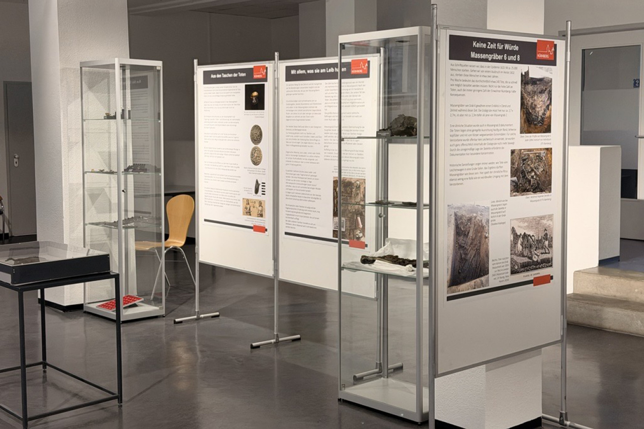 Bild © Johannes Sporrer / Stadt Nürnberg Blick in die Ausstellung Pestfriedhof, Bild © Johannes Sporrer / Stadt Nürnberg