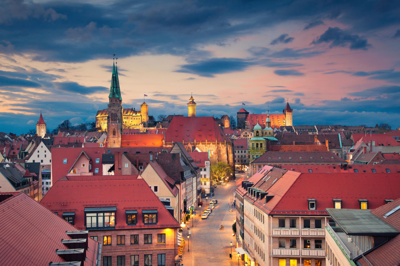 Bild © rudi1976 Altstadt Kaiserburg Ansicht bei Dämmerung, Bild © rudi1976