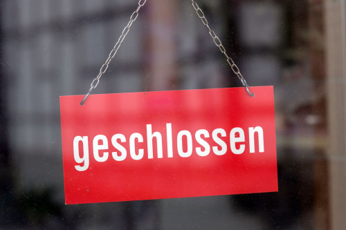 © Corinna - stock.adobe.com Schild mit der Aufschrift Geschlossen. © Corinna - stock.adobe.com