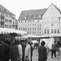 Der Ostermarkt im Jahr 1961.