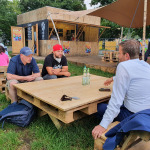 OB König und Teilnehmer beim Speed-Dating 2021 im Annapark.