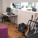 Das Klangstudio in der Stadtbibliothek: Hier gibt Technik für Musikaufnahmen und für die Aufnahme von Podcasts.