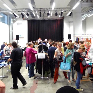 Trikottausch auf AEG