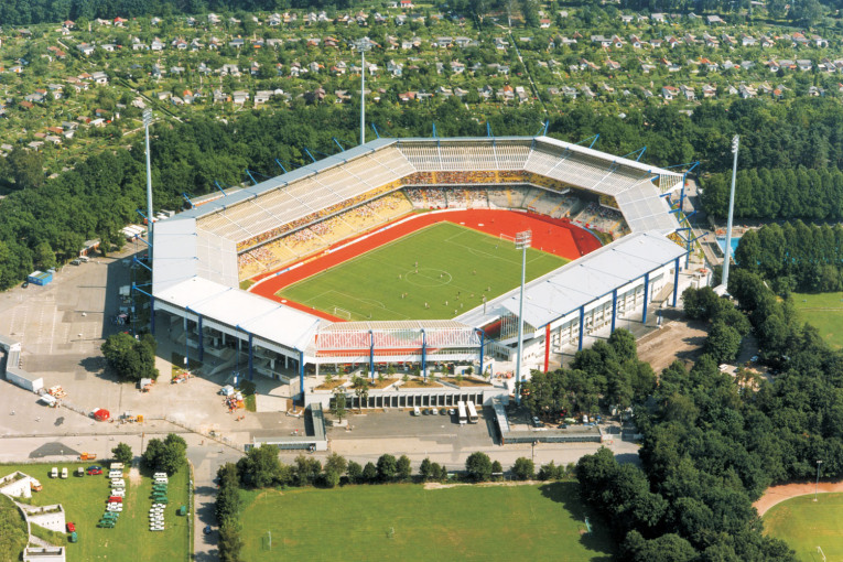 Luftbild des Stadions zwischen 1988 und 1991.