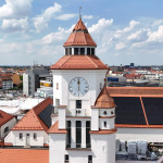 Der Turm des Volksbads im Juli 2026.