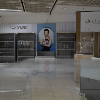 Blick in das leerstehende Kaufhof-Gebäude.