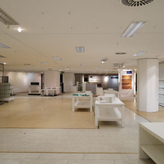 Blick in das leerstehende Kaufhof-Gebäude.