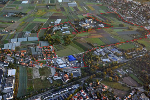 Luftbild des Areals für das künftige Stadtquartier in Wetzendorf.