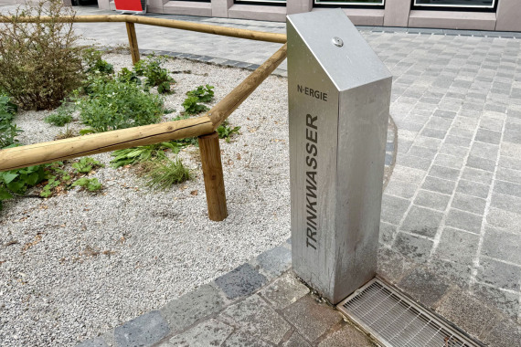 Trinkwasserbrunnen auf dem Lorenzer Platz.