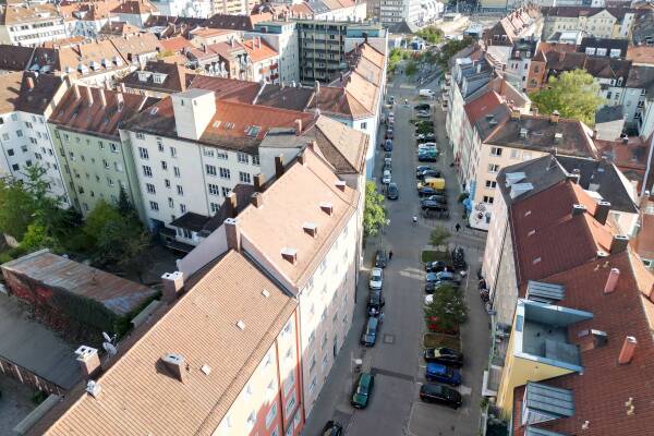 Drohnenbild der Karl-Bröger-Straße, in der die Südstadt.Klima.Meile stattfinden wird