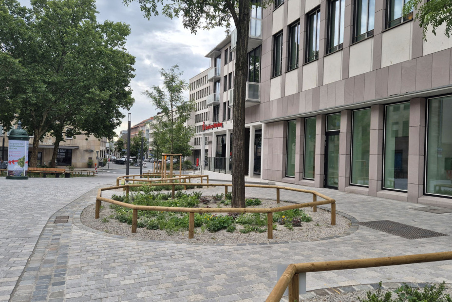Bild © Heike Bauer / Stadt Nürnberg Lorenzer Platz in Nürnberg., Bild © Heike Bauer / Stadt Nürnberg