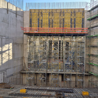 ( Bild: Heike Bauer / Stadt Nürnberg ) Orchestergraben und Hauptbühne.