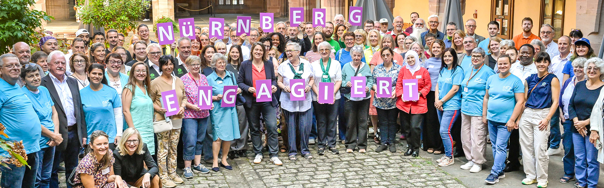 Gruppenfoto Nürnberg engagiert