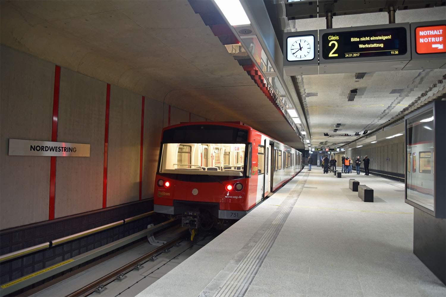 Nahverkehr Mobil in Nürnberg mit Bus und Bahn