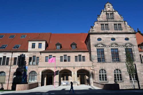 Fassade des Künstlerhauses in Nürnberg.