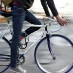 Radfahrer auf einem Rennrad.