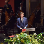 Oberbürgermeister Marcus König bei seiner Rede im Nürnberger Opernhaus.