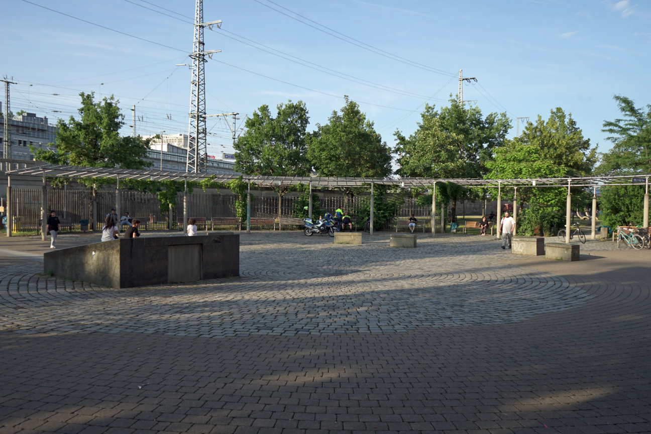 Blick auf den Willy-Prölß-Platz in der Nürnberger Südstadt, Bild © Leopold Werner / Stadt Nürnberg