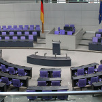 Rednerpult im Bundestag